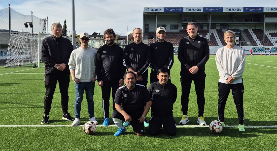 Første lagbilde på første MIF-trening