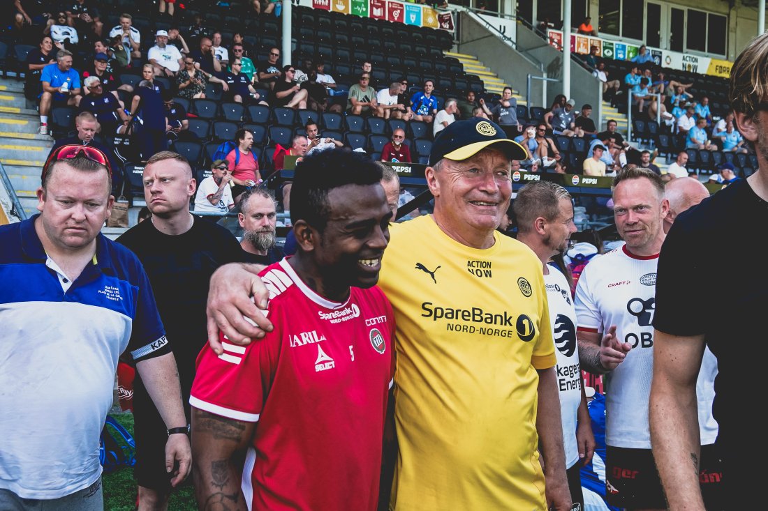 <em>Tromsø og Bodø/Glimt var gode venner, utenfor banen, under Nasjonal turnering i Bodø i 2024</em>